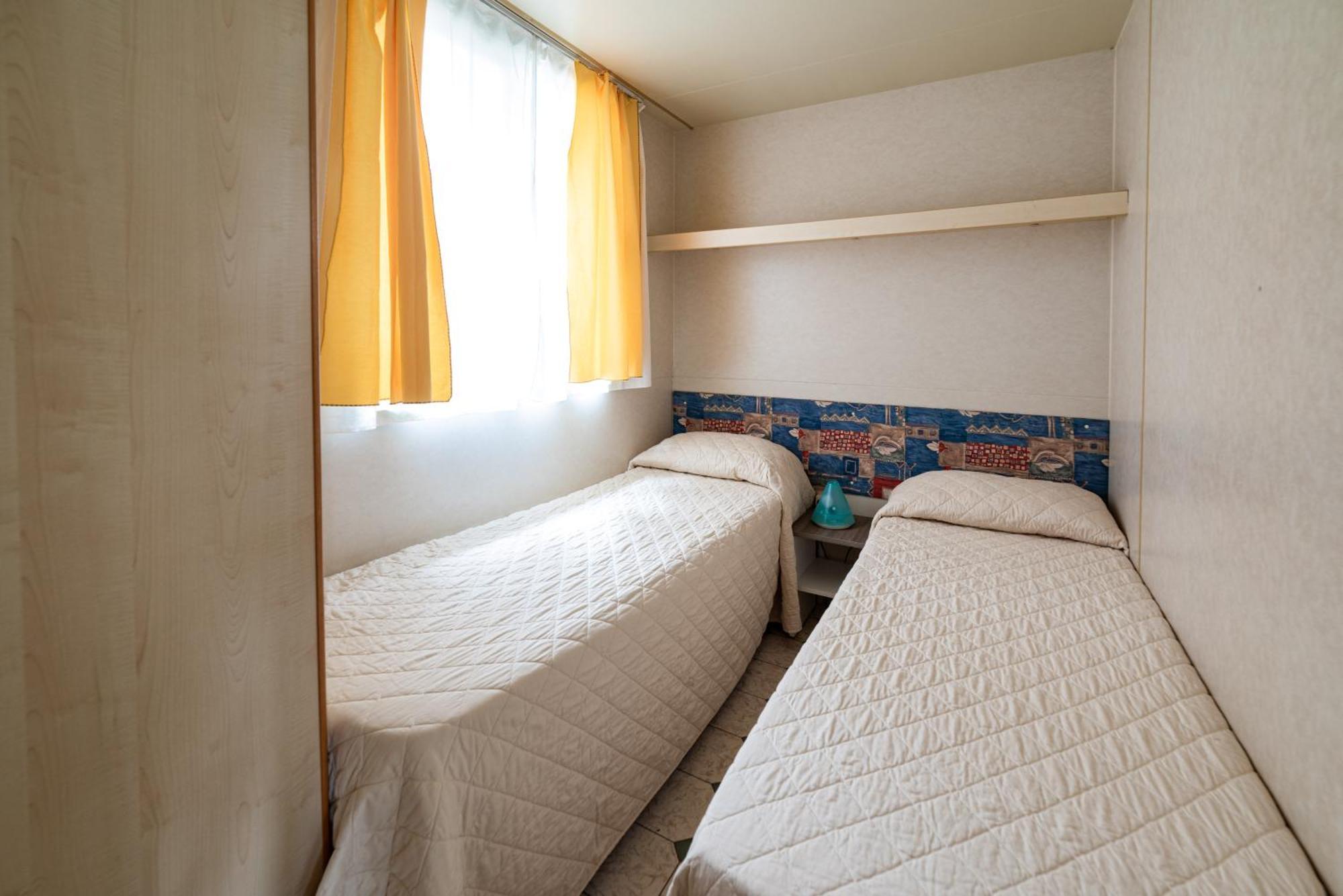 ויאסטה Villaggio Camping Punta Lunga מראה חיצוני תמונה