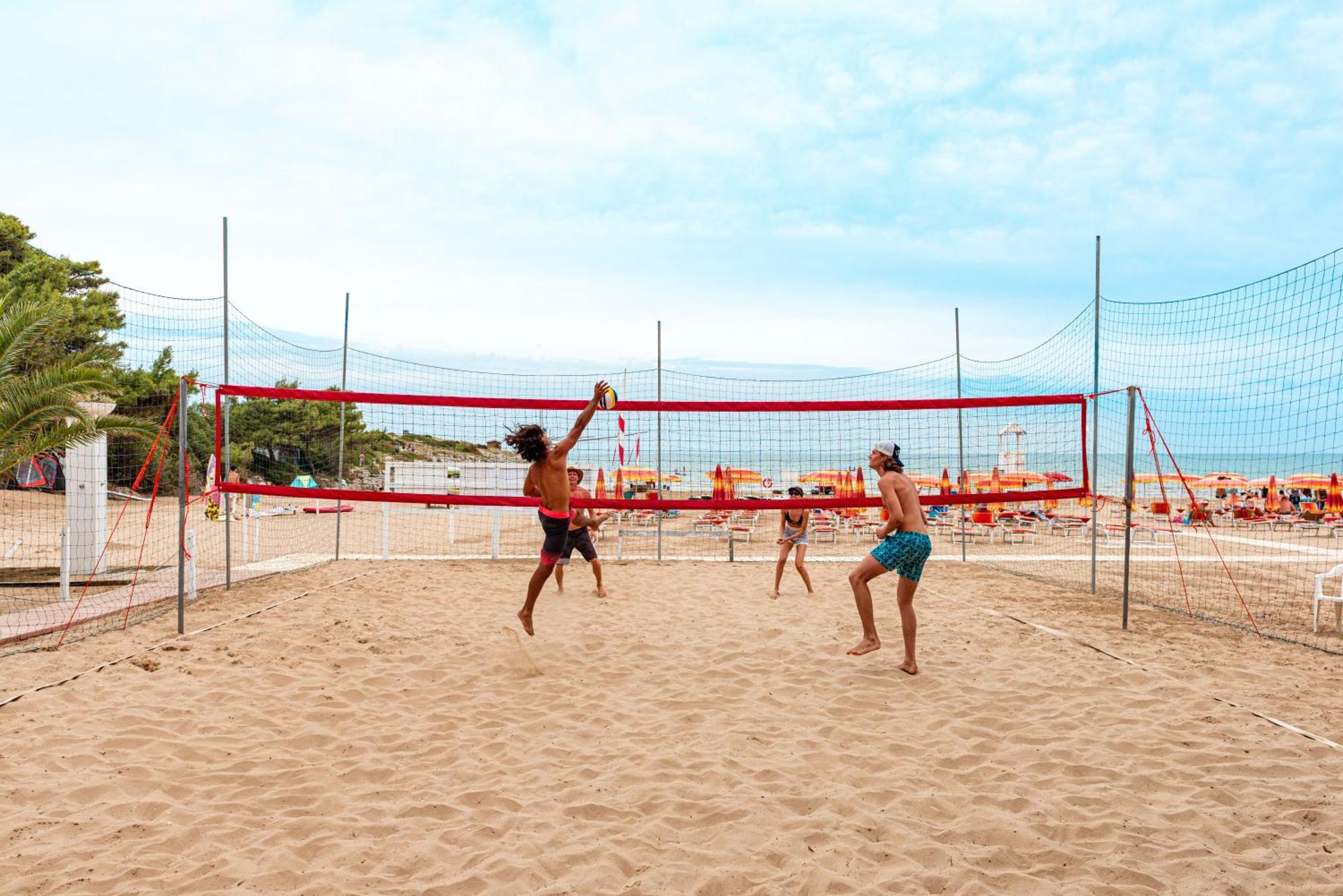 ויאסטה Villaggio Camping Punta Lunga מראה חיצוני תמונה