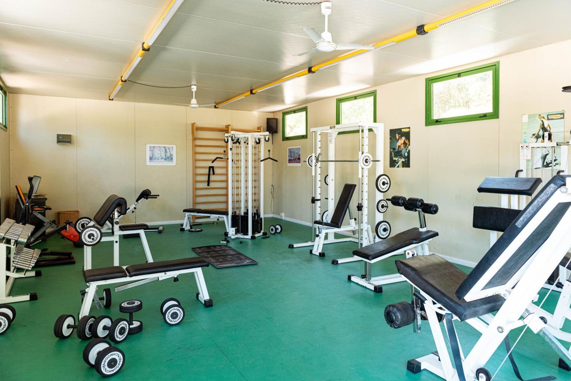 ויאסטה Villaggio Camping Punta Lunga מראה חיצוני תמונה