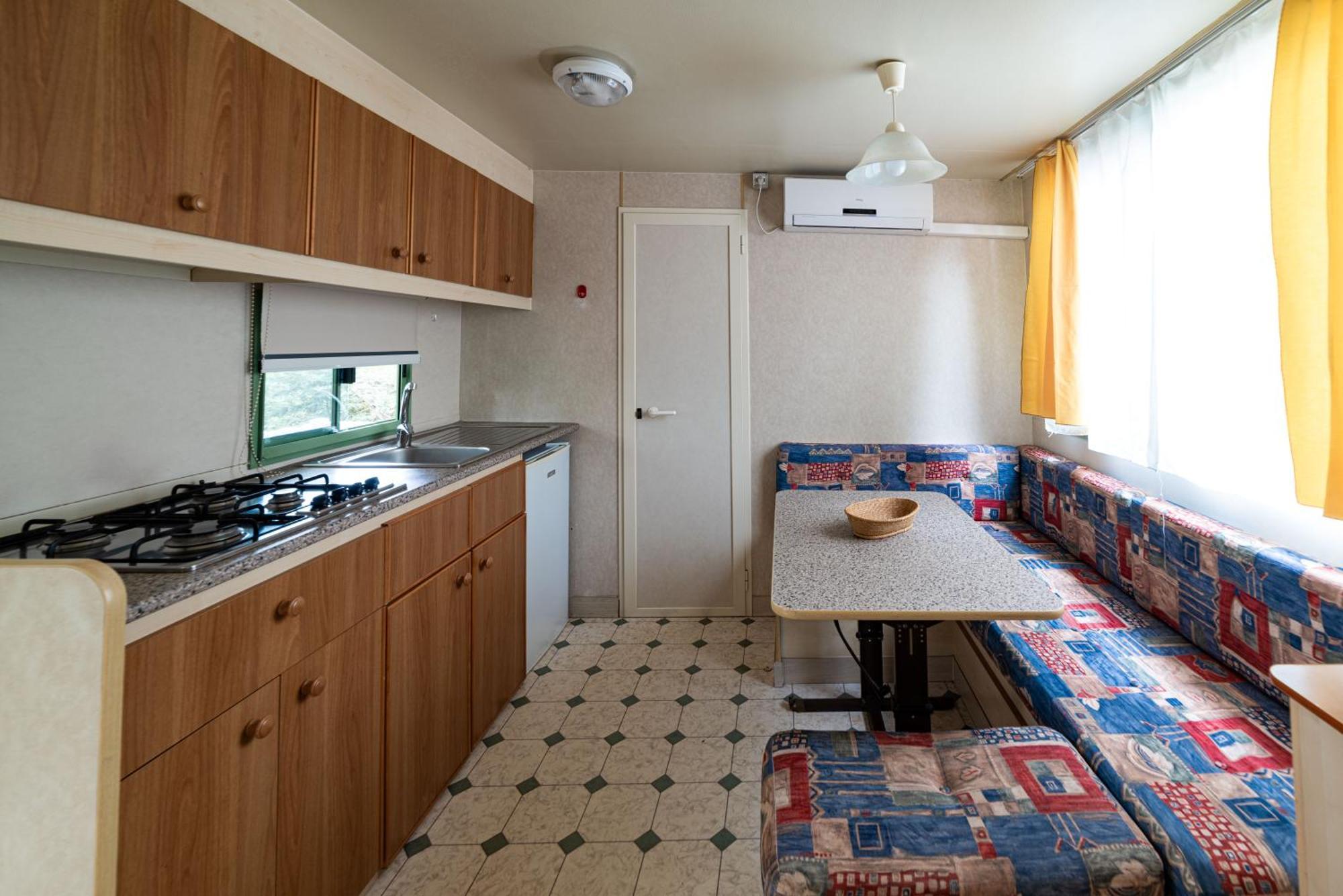 ויאסטה Villaggio Camping Punta Lunga מראה חיצוני תמונה