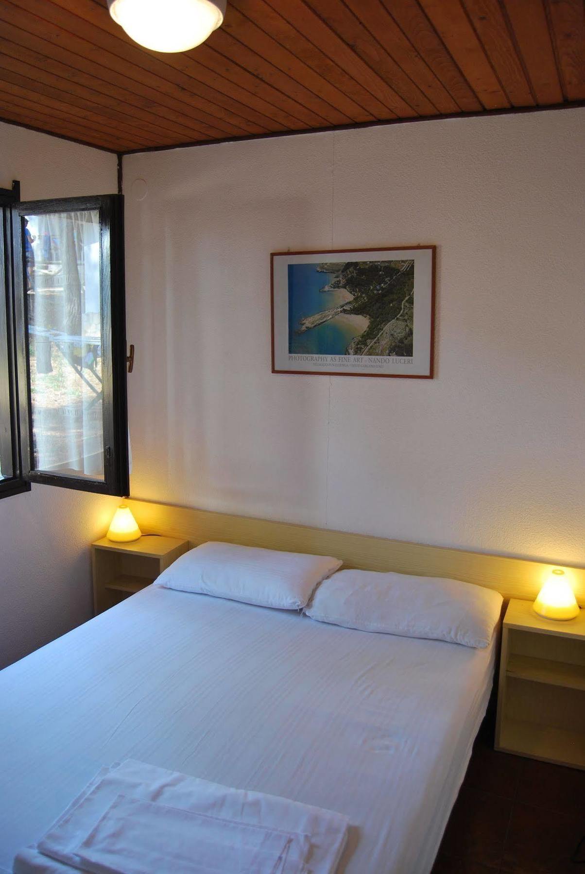ויאסטה Villaggio Camping Punta Lunga מראה חיצוני תמונה