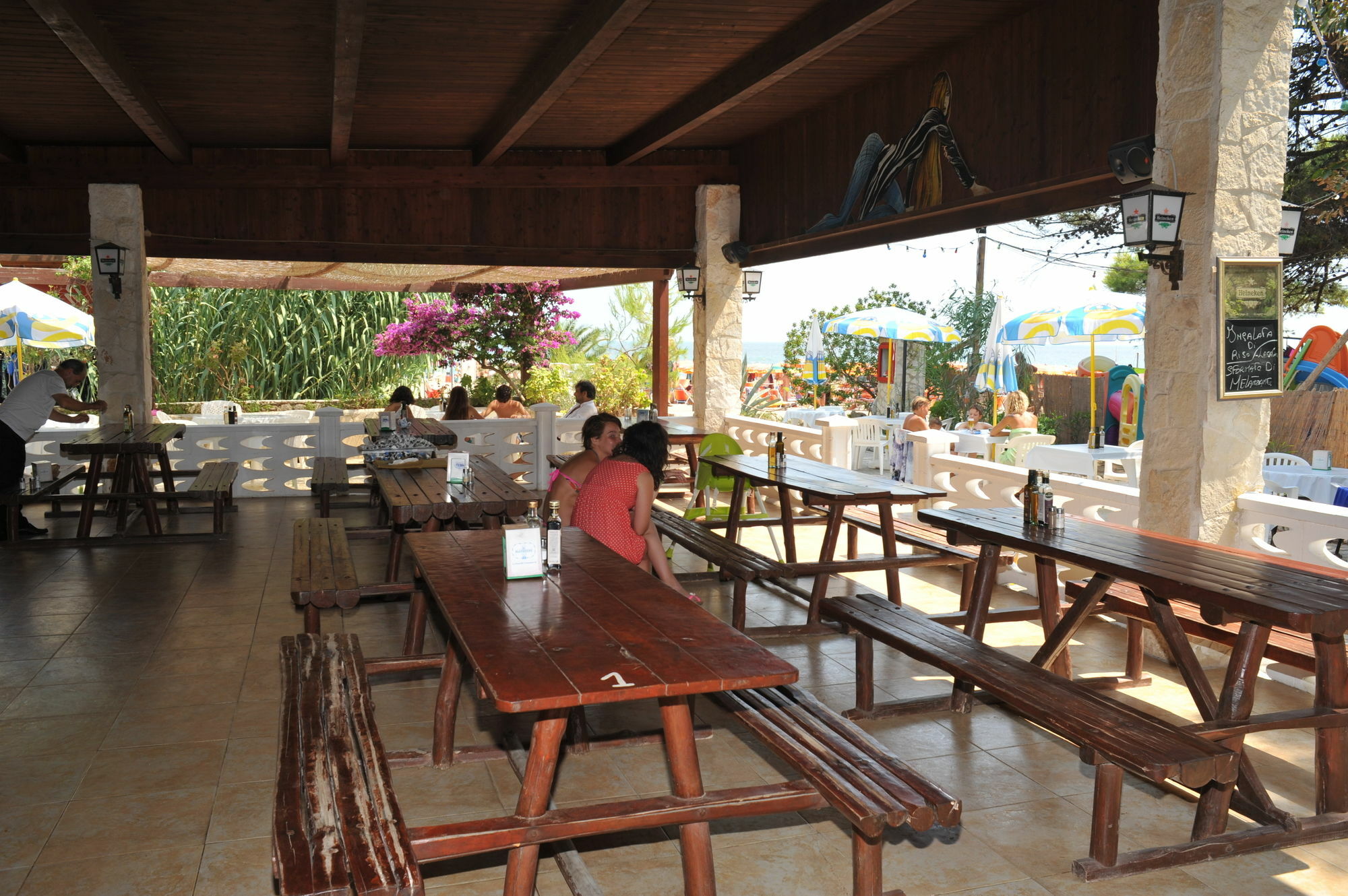 ויאסטה Villaggio Camping Punta Lunga מראה חיצוני תמונה